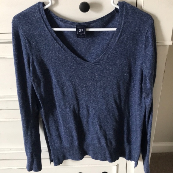 Blue sweater - Picture 1 of 3